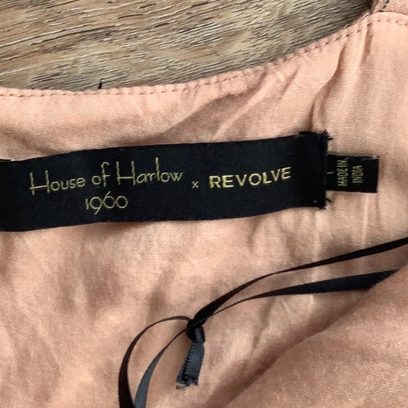 Gorgeous House of Harlow 1960 x REVOLVE dress NWT🎉🎉🎉 - Picture 4 of 12